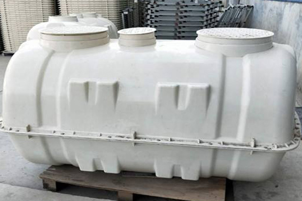 在對玻璃鋼模壓化糞池進行清理的時候為什么要做好通風 在對玻璃鋼模壓化糞池進行清理的時候為什么要做好通風